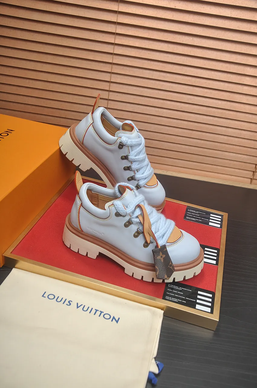 Men's shoes 💰660💶 LV Louis Vuitton 2025 autumn and winter new couple's new style, the original version is developed one to one, retro fashion, handsome and cool mountaineering derby shoes are out of stock 👍 💎 Material: imported first-layer cowhide 💎 Lining: imported lambskin 💎 Outsole: original molded TR non-slip sole 💎 Bottom height: 3.5cm 💎 Shoe size: 35-45 for both men and women